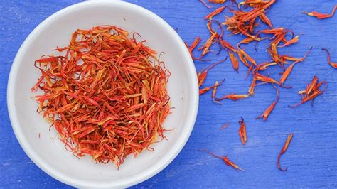 kasubha vs saffron